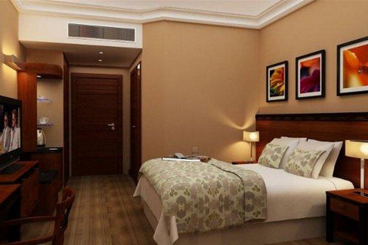 Jiyeh Marina Resort Hotel & Chalets ジエ エクステリア 写真
