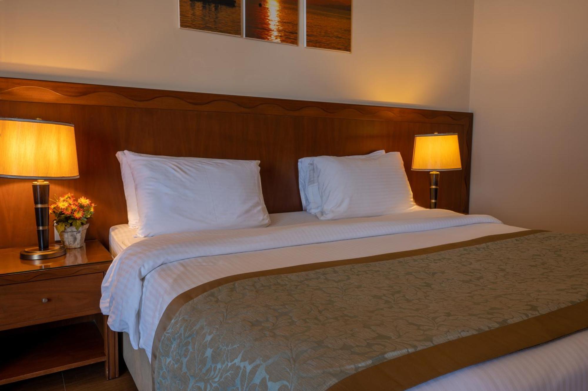 Jiyeh Marina Resort Hotel & Chalets ジエ エクステリア 写真