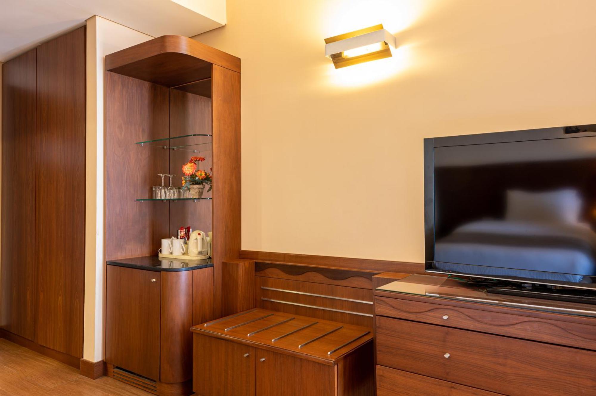 Jiyeh Marina Resort Hotel & Chalets ジエ エクステリア 写真