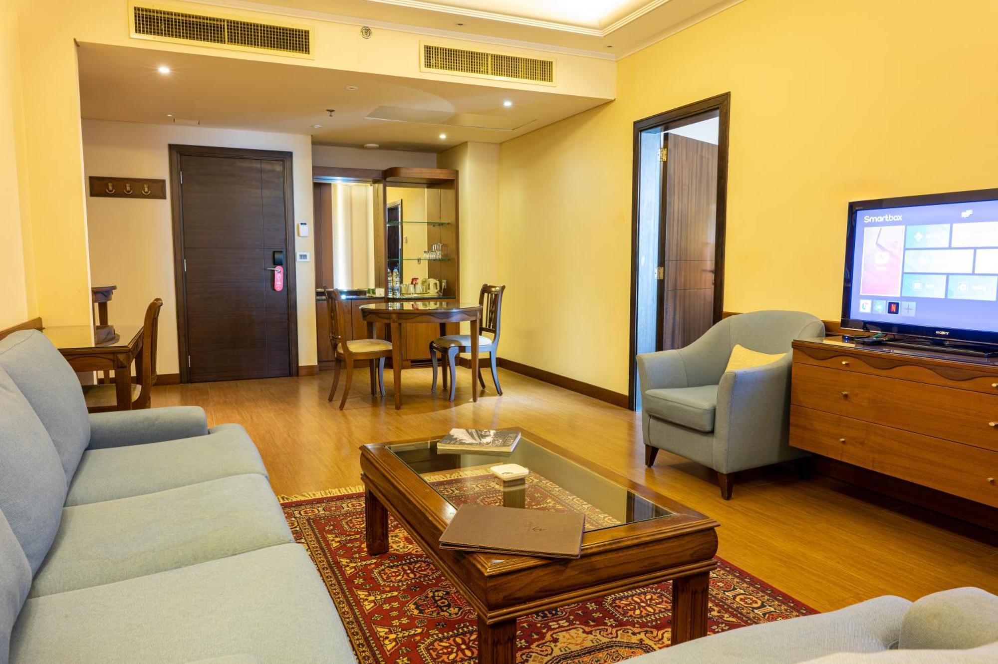 Jiyeh Marina Resort Hotel & Chalets ジエ エクステリア 写真