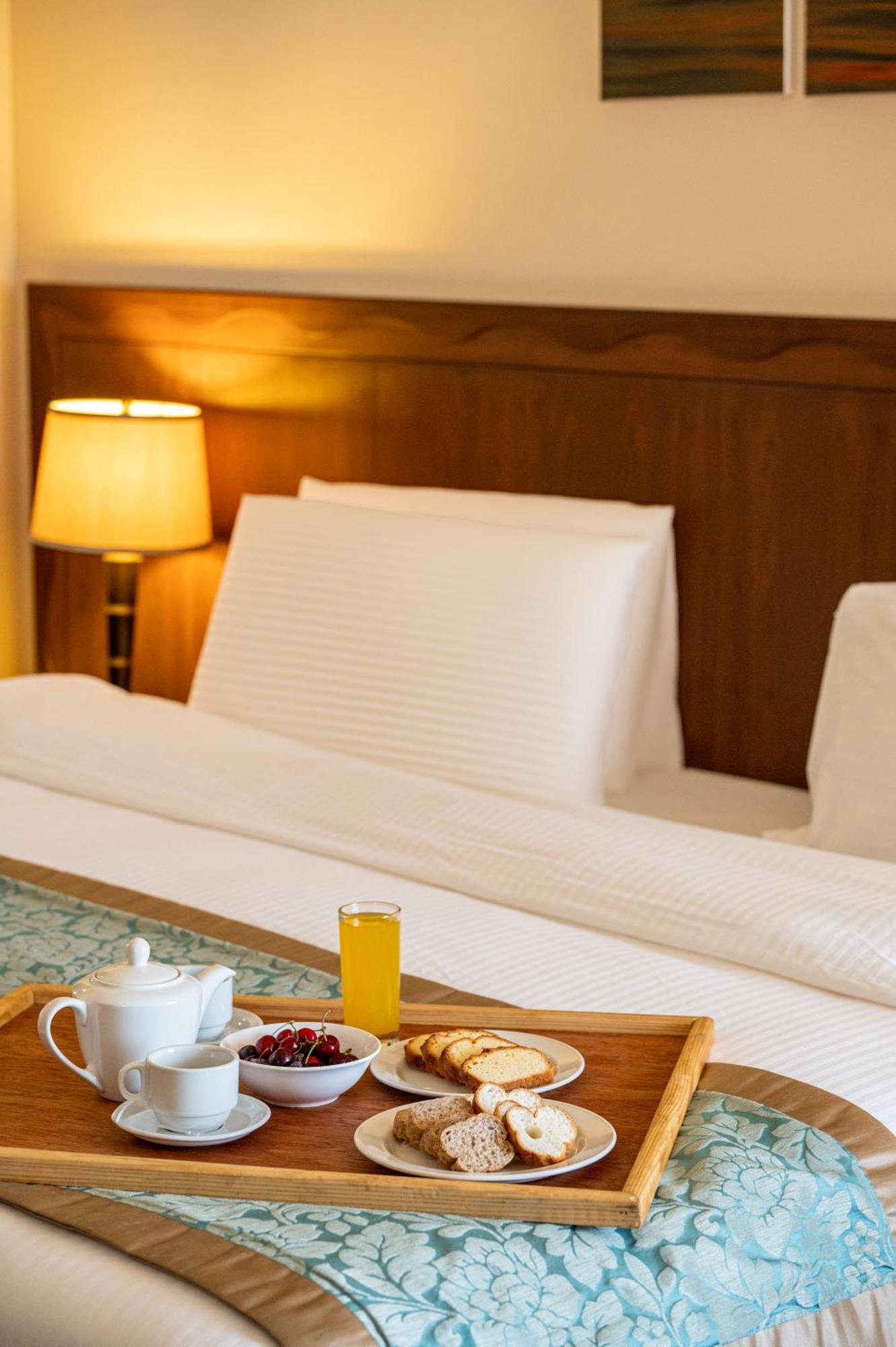 Jiyeh Marina Resort Hotel & Chalets ジエ エクステリア 写真