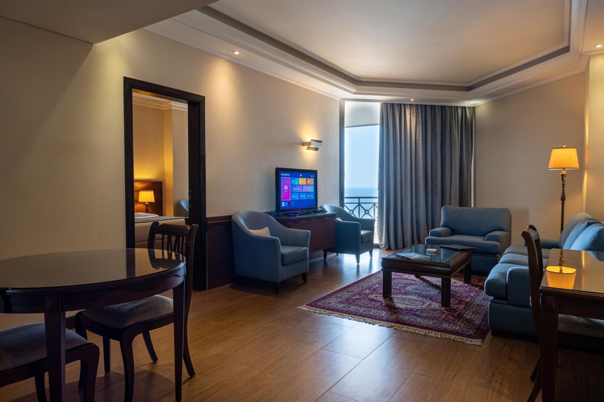 Jiyeh Marina Resort Hotel & Chalets ジエ エクステリア 写真